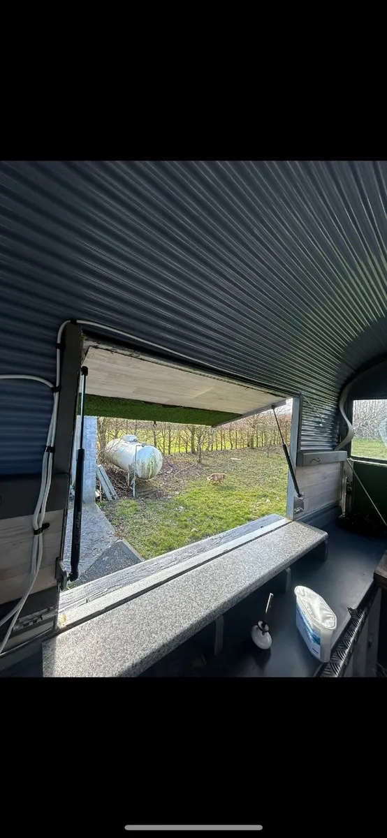 Horsebox Coffee trailer - Image 4