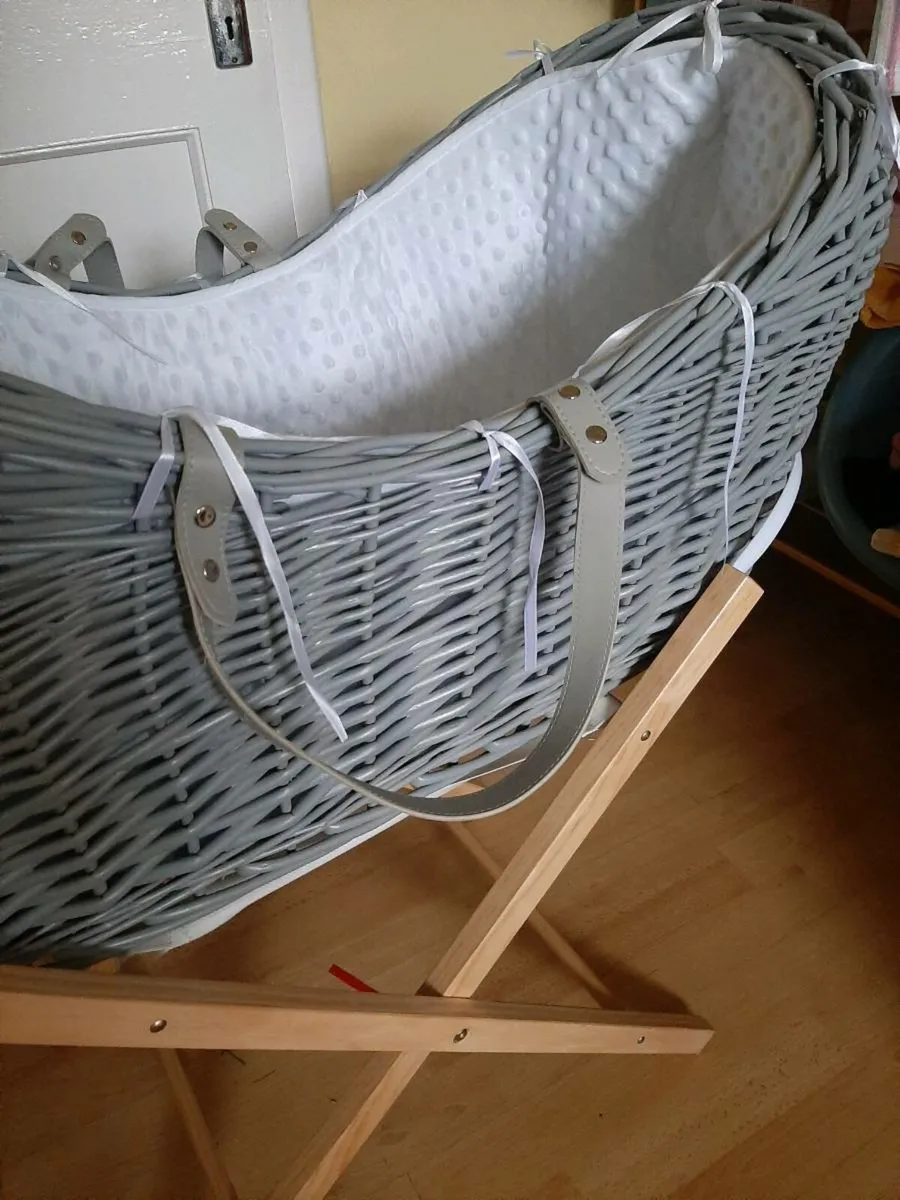 Moses Basket - Image 2