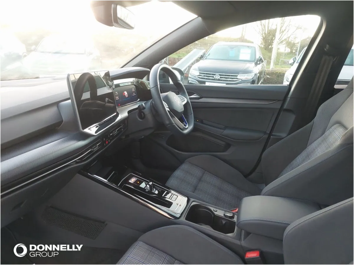 Volkswagen Golf Hatchback GTE - Image 2