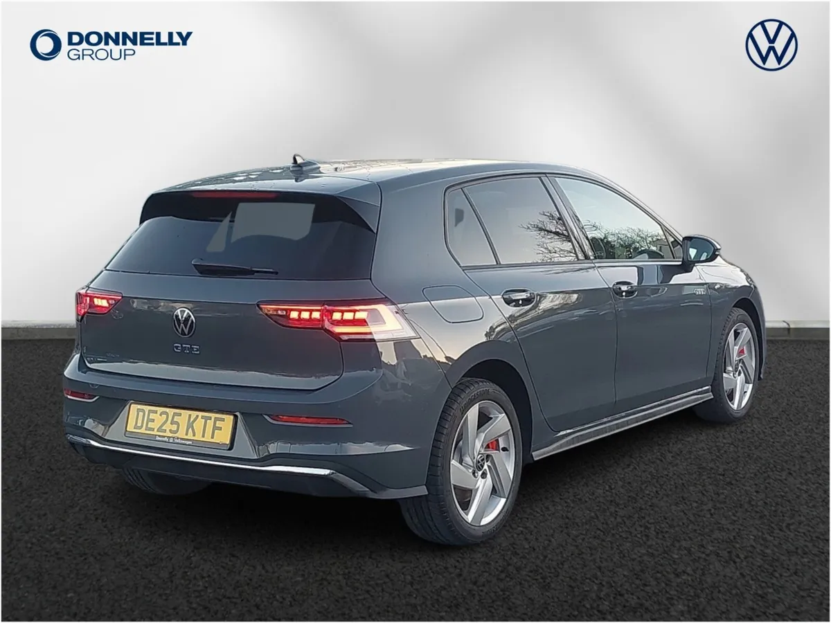 Volkswagen Golf Hatchback GTE - Image 3