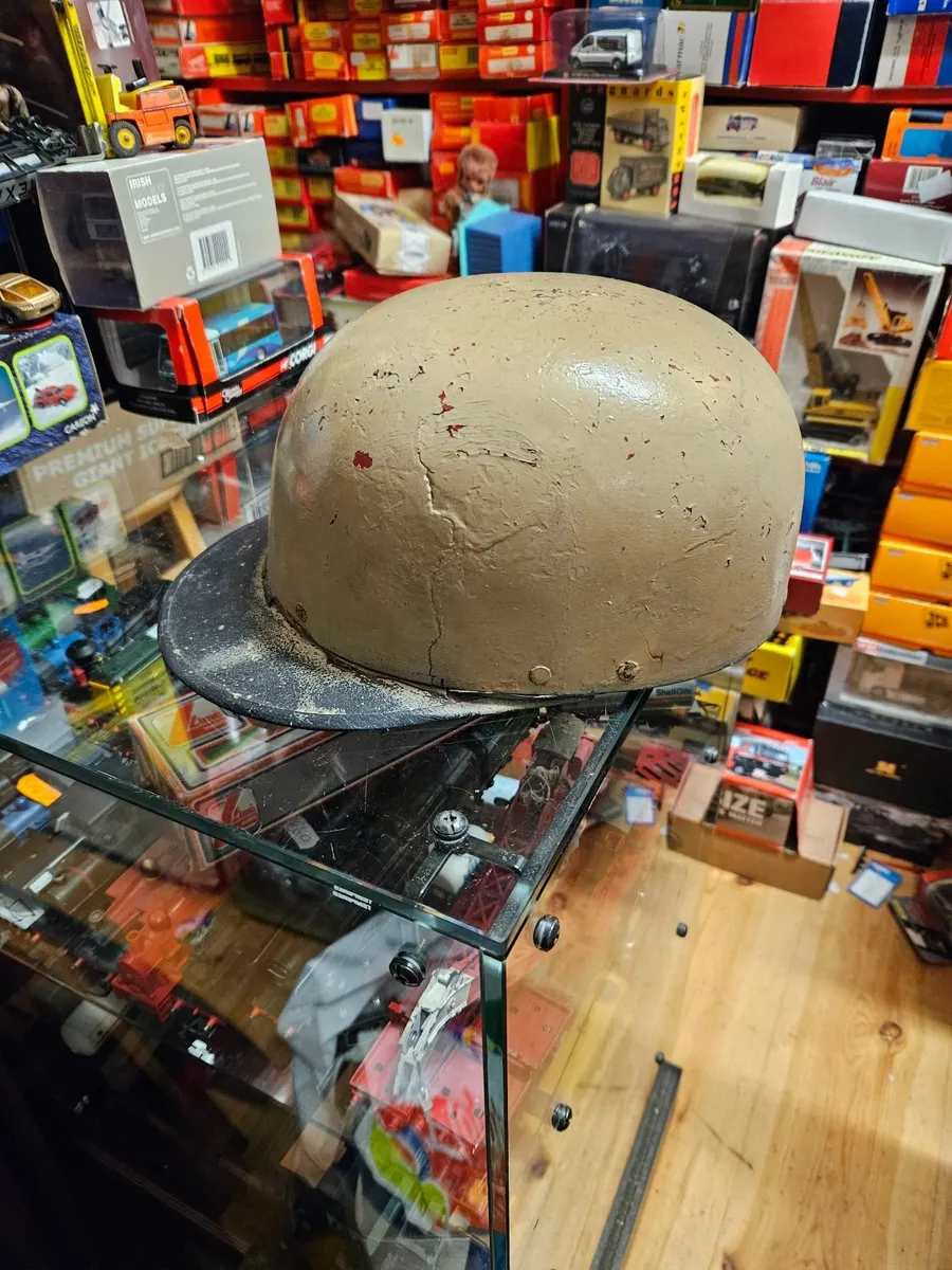 Vintage Racing Helmet - Image 3