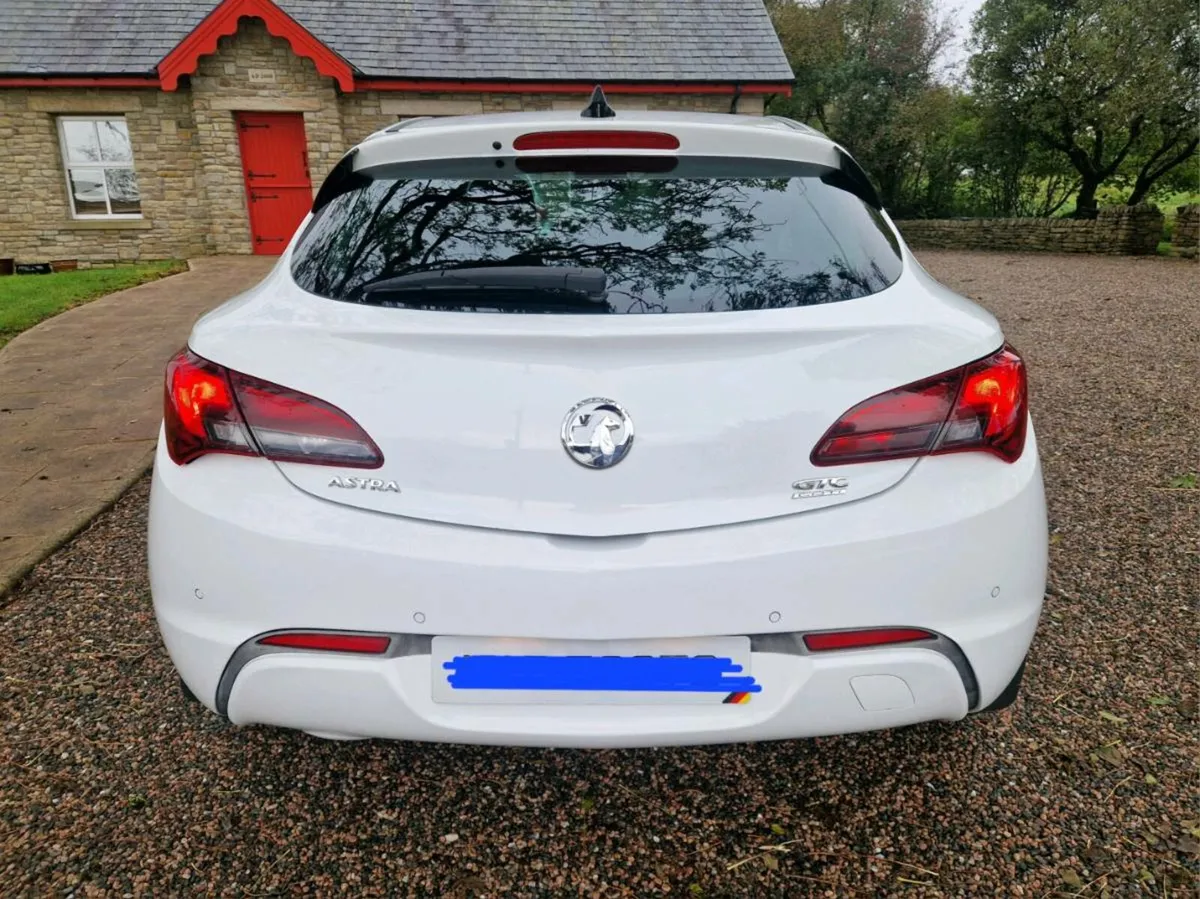 2016 Astra GTC - Image 2
