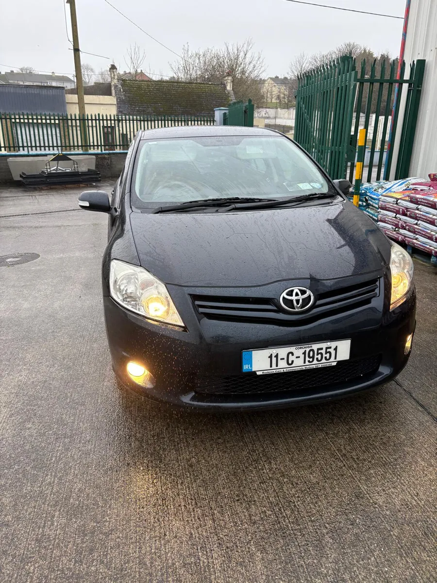 Toyota Auris 2011 - Image 1