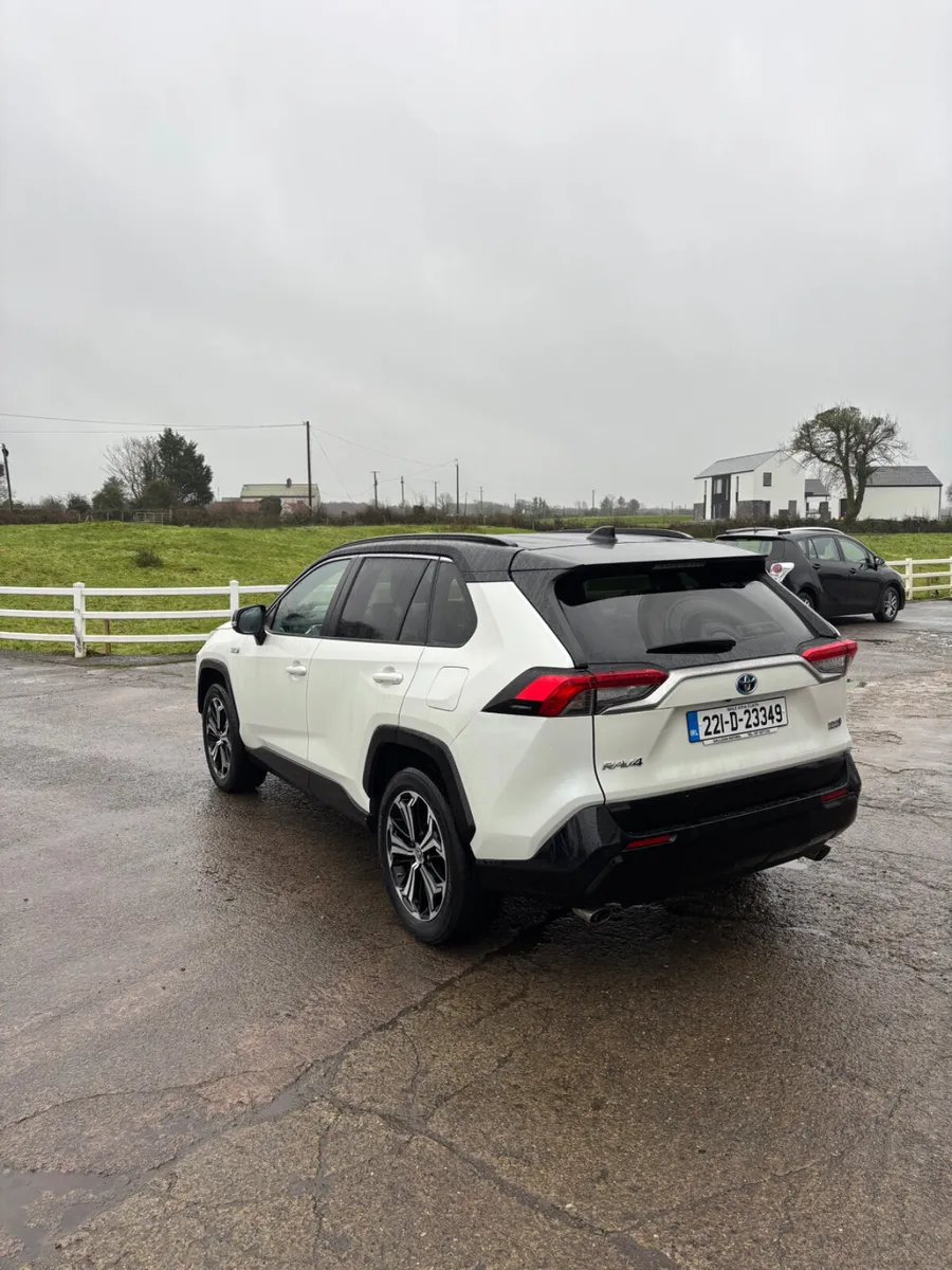 Toyota RAV4 2022 4WD - Image 4