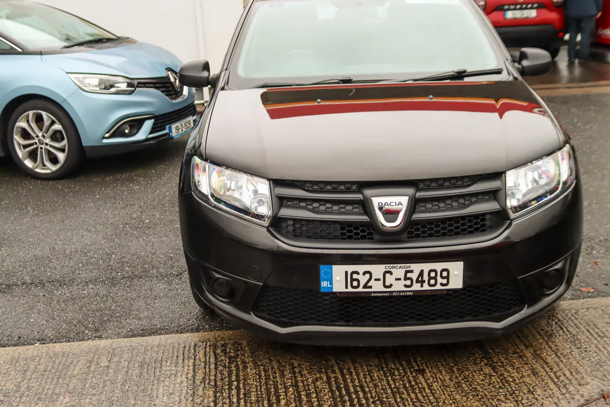 2016 Dacia Sandero  1.2  Petrol Alternative - Image 2