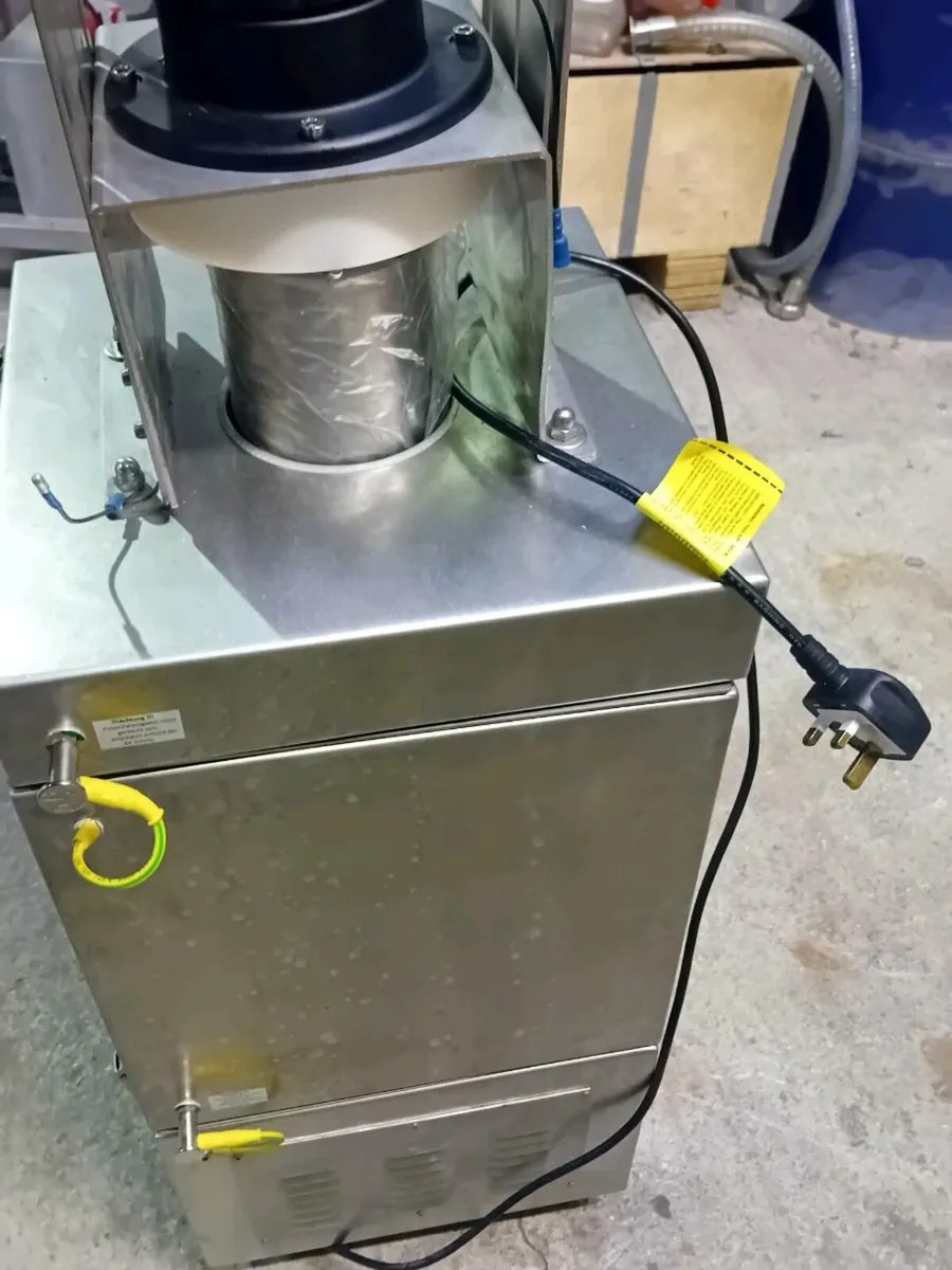 Portable extractor unit - Image 4