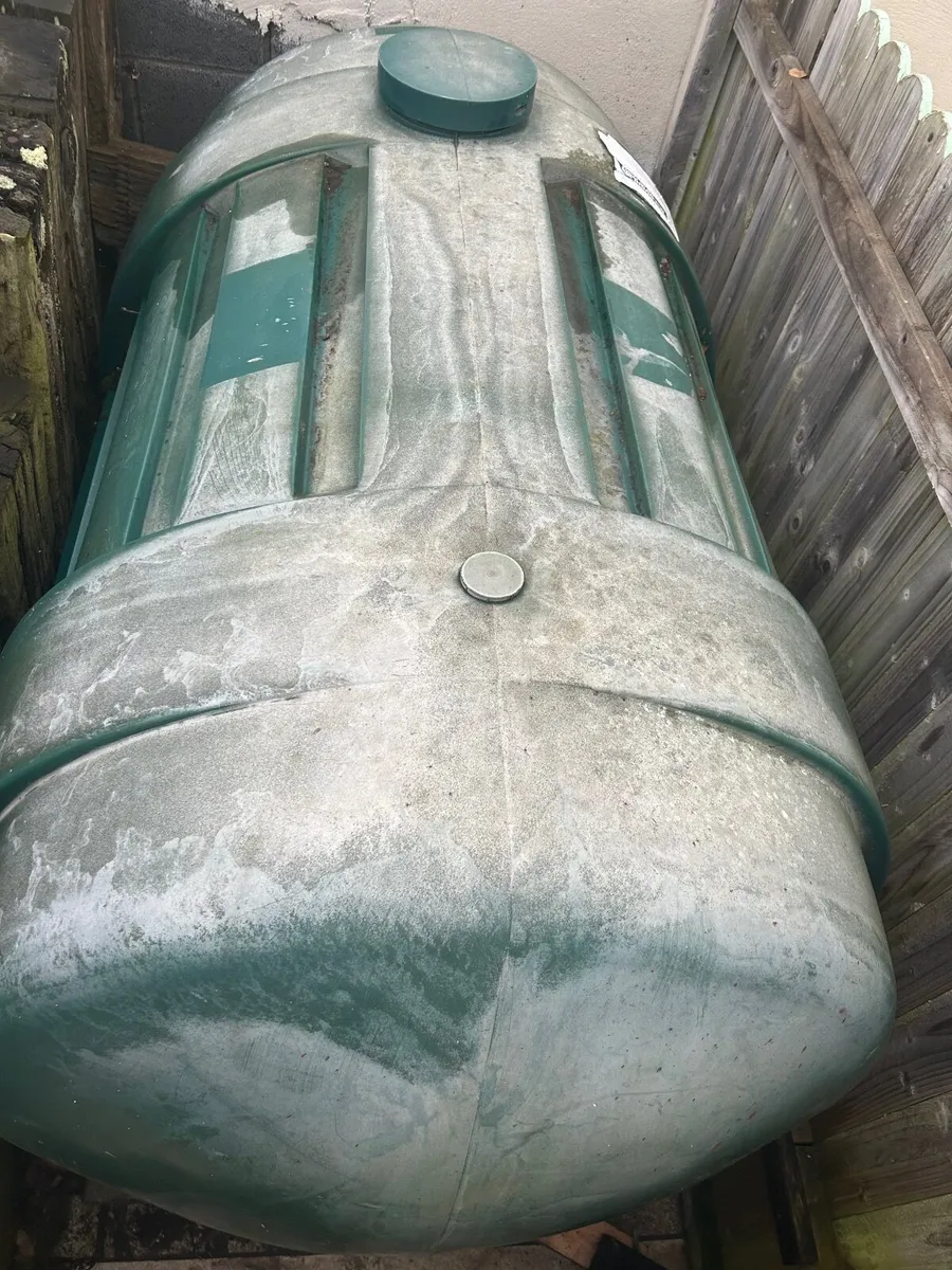 Kerosene oil tank