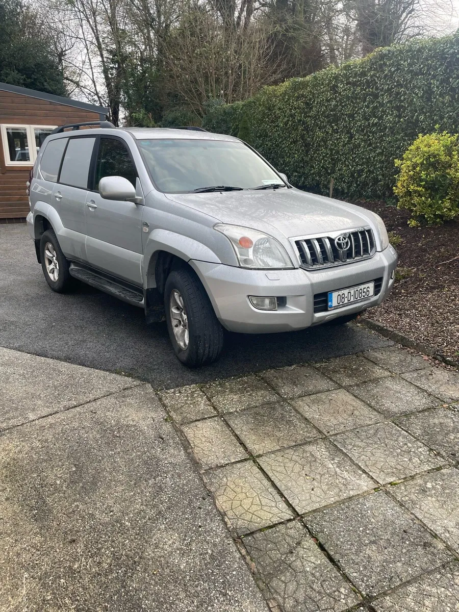 08 Toyota Land Cruiser long wheelbase - Image 1