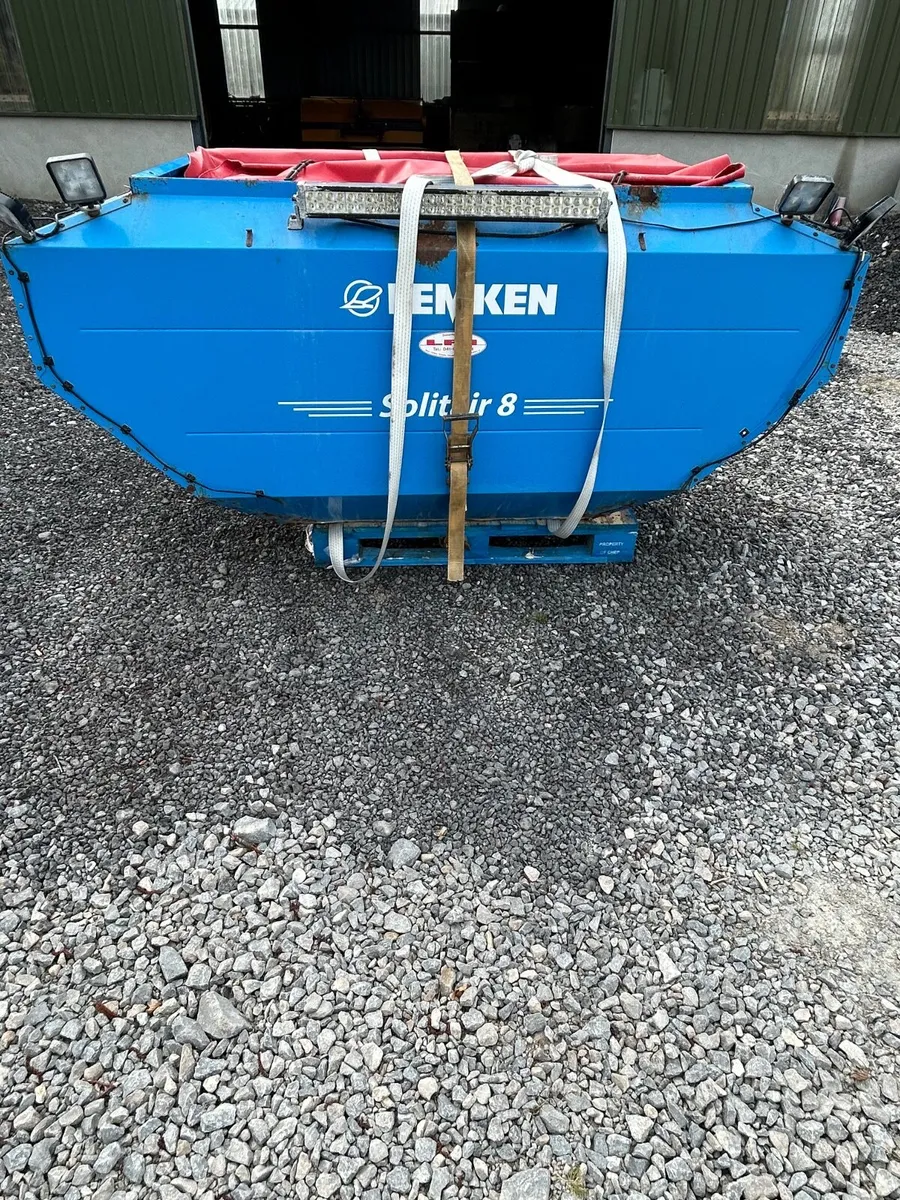 Farm machinery - Image 1