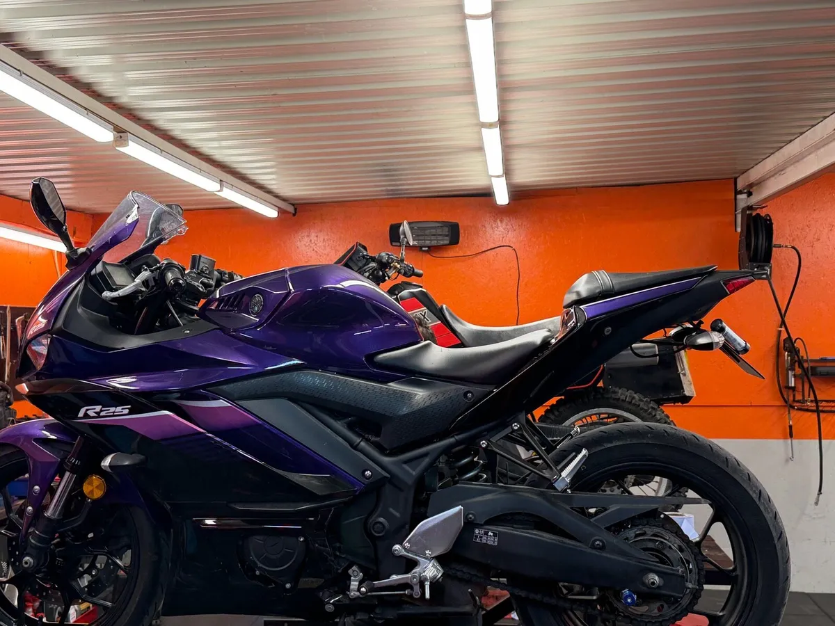 Yamaha R3 (R25 fairing) - Image 1