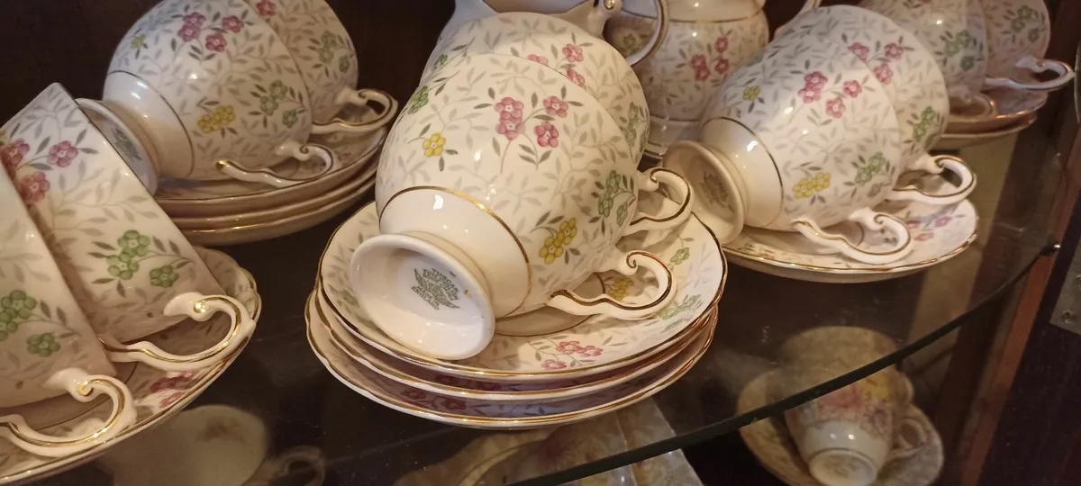 Set of China - Image 3