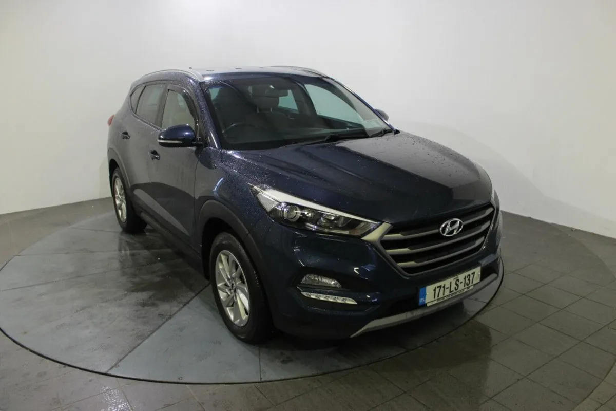 Hyundai Tucson 1.7 Executive 5DR - Image 1