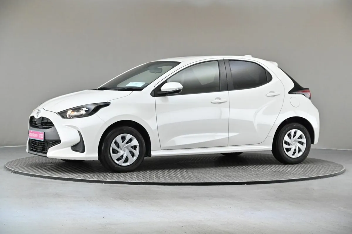 Toyota Yaris 1.0 AUTO PETROL **9"ANDROID CAR PLAYE - Image 4