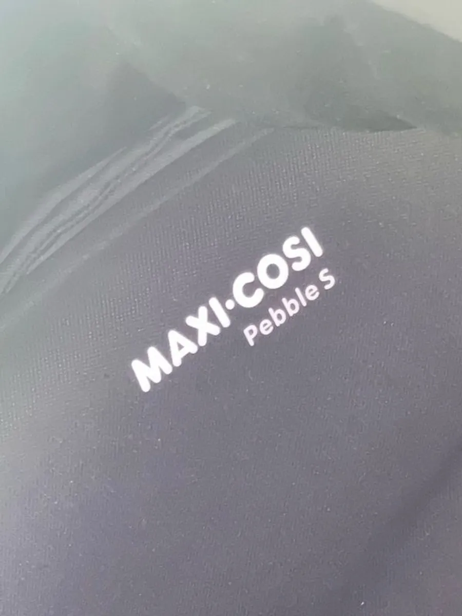 Maxi-cosi Pebble S Car Seat - Tonal Black - Image 3