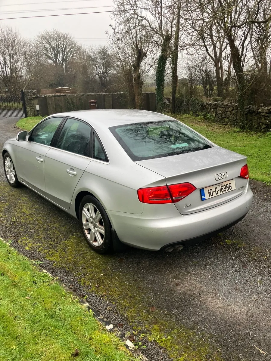 Audi A4 2010 - Image 4