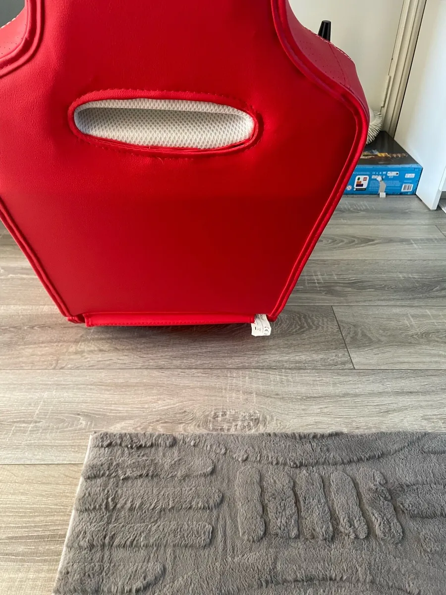 Gaming chair - Image 3