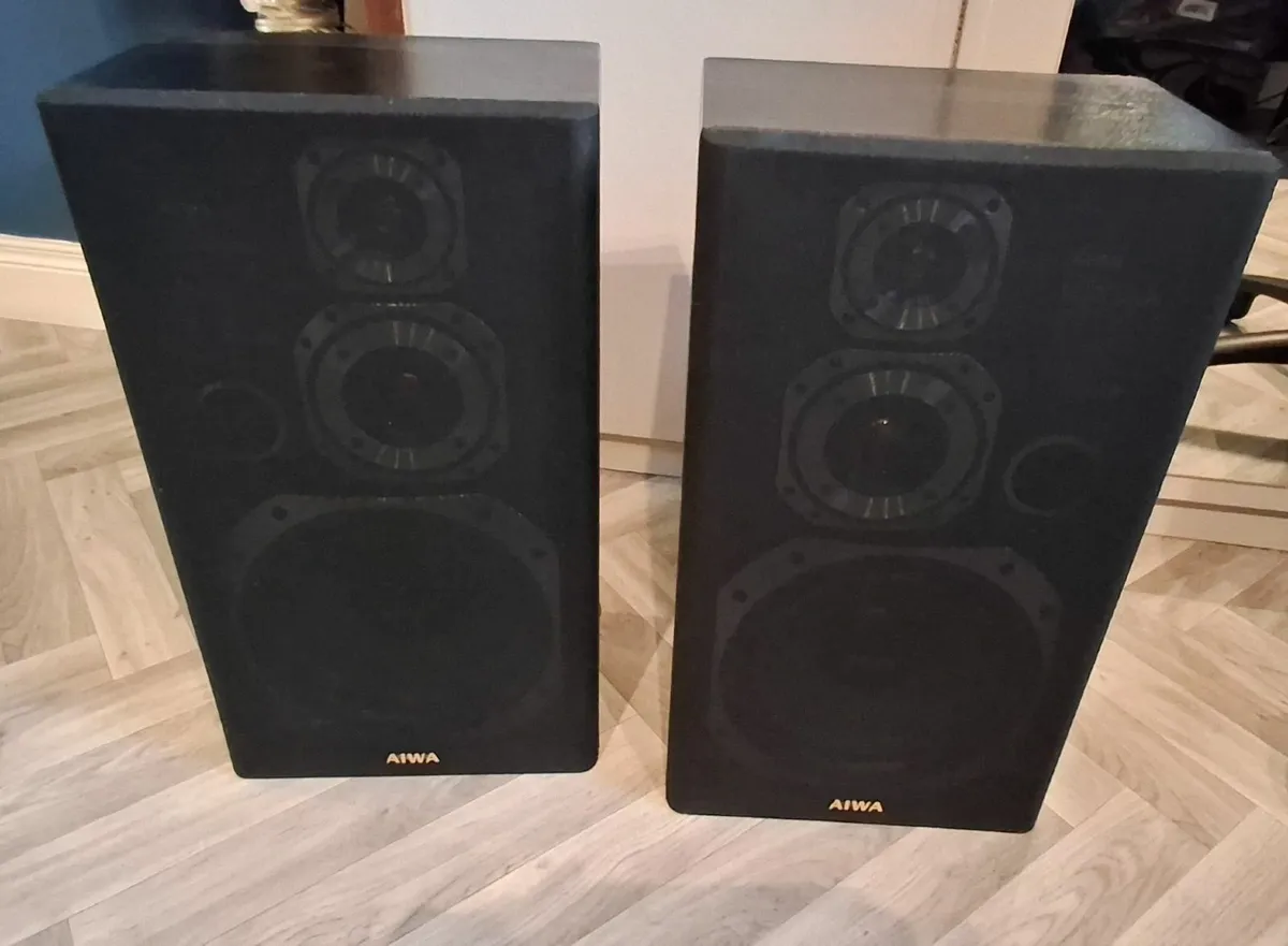 PAIR..Aiwa SX-78 Hi Fi Speakers - Image 1