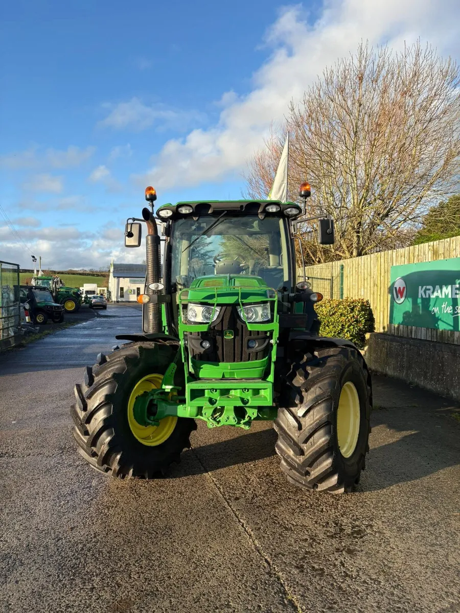 John Deere 6115R (2013) - Image 2