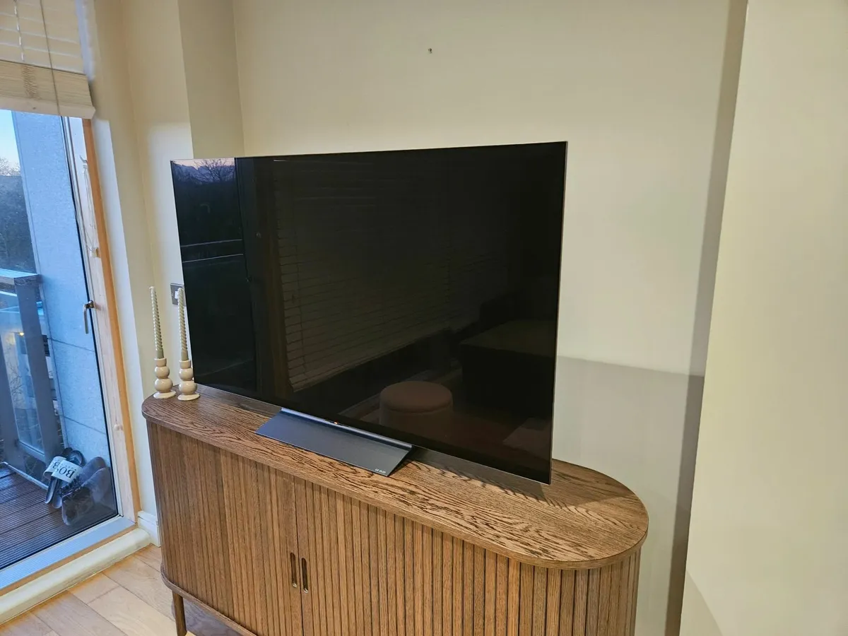 LG OLED 55 - Cinema Quality at Home - Image 1