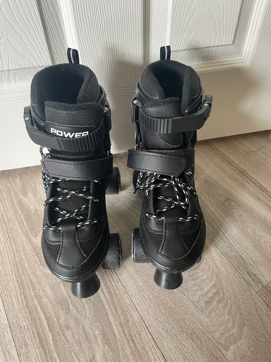 Roller skates - Image 1