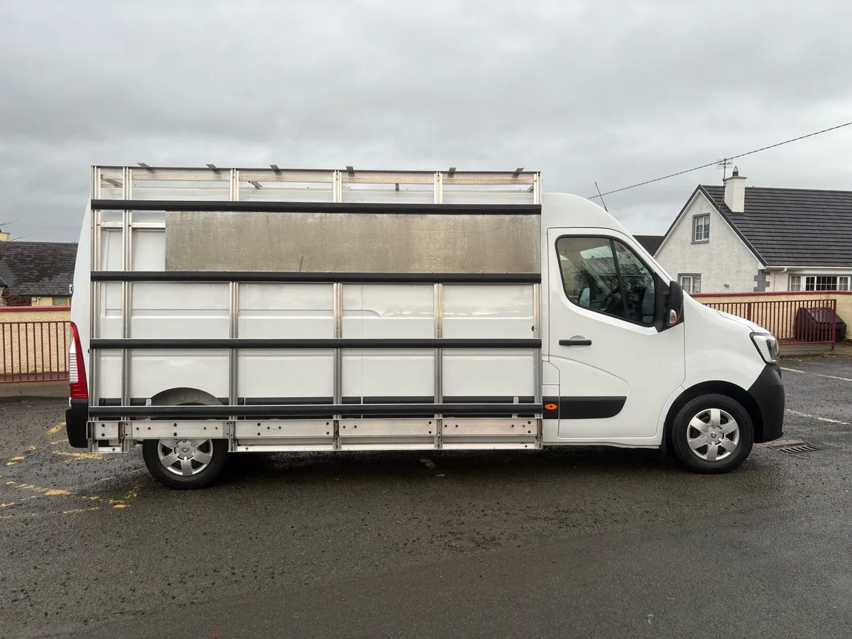 2022 (222) RENAULT MASTER LM35 BUSINESS + - Image 2