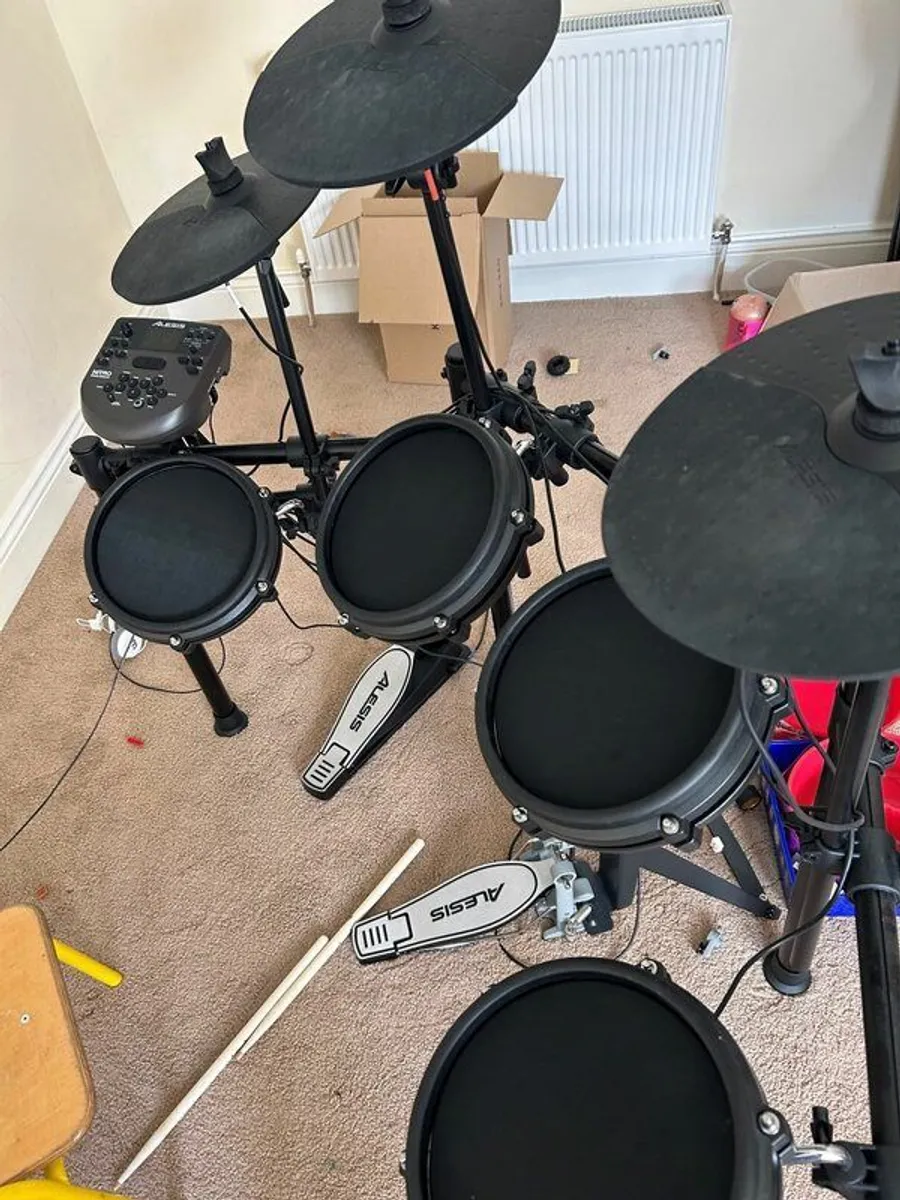 Electric Drum kit- Alesis