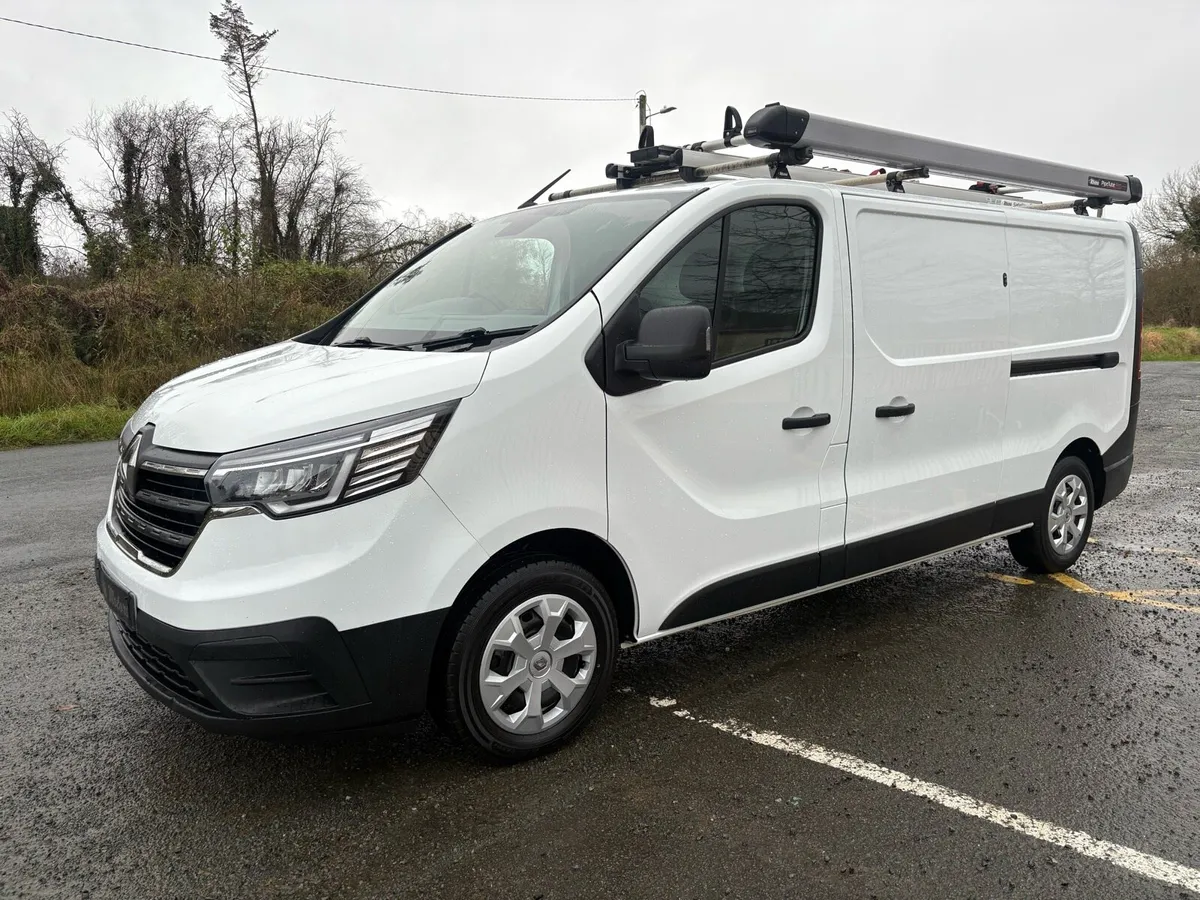 2022 (221) RENAULT TRAFIC 2.0 130BHP LWB - Image 4
