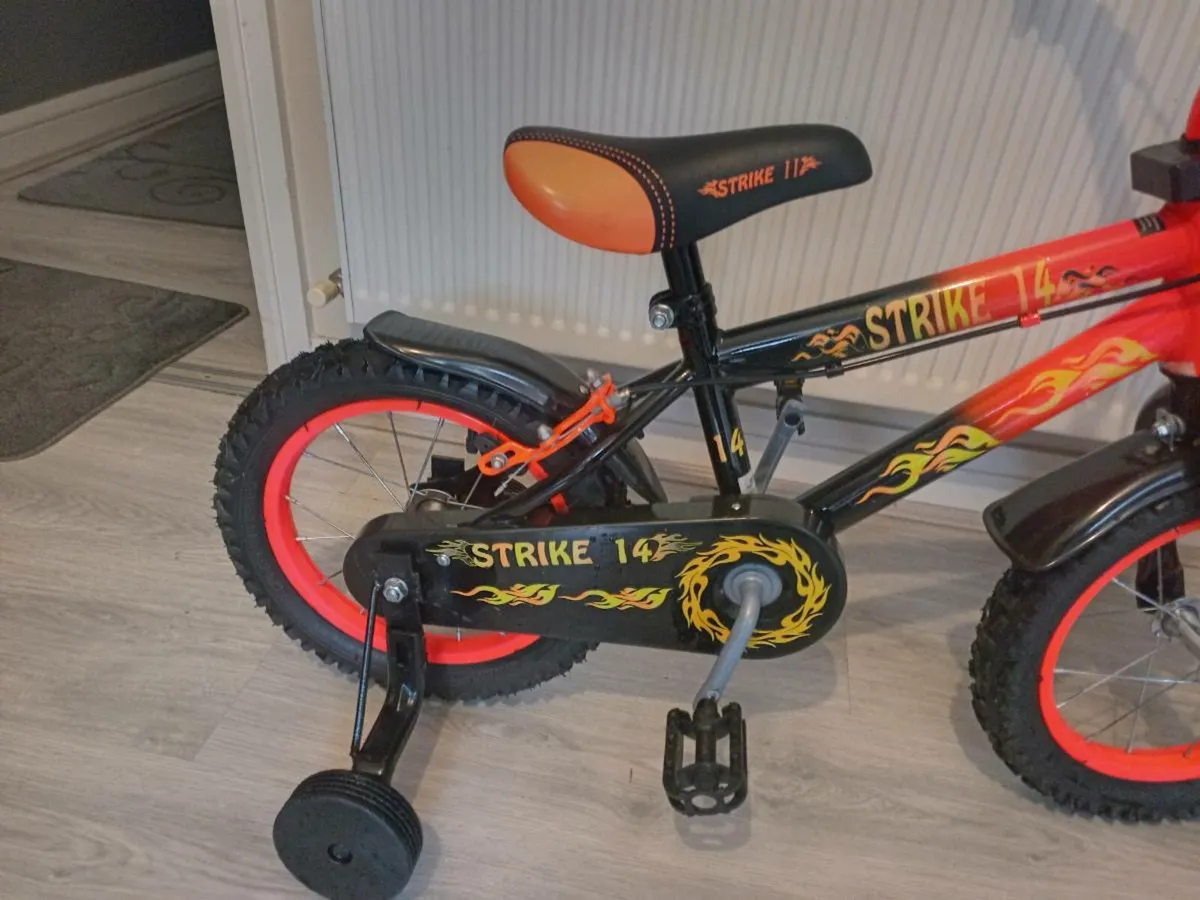 Kids strike bike size 14 inch wheels - Image 3