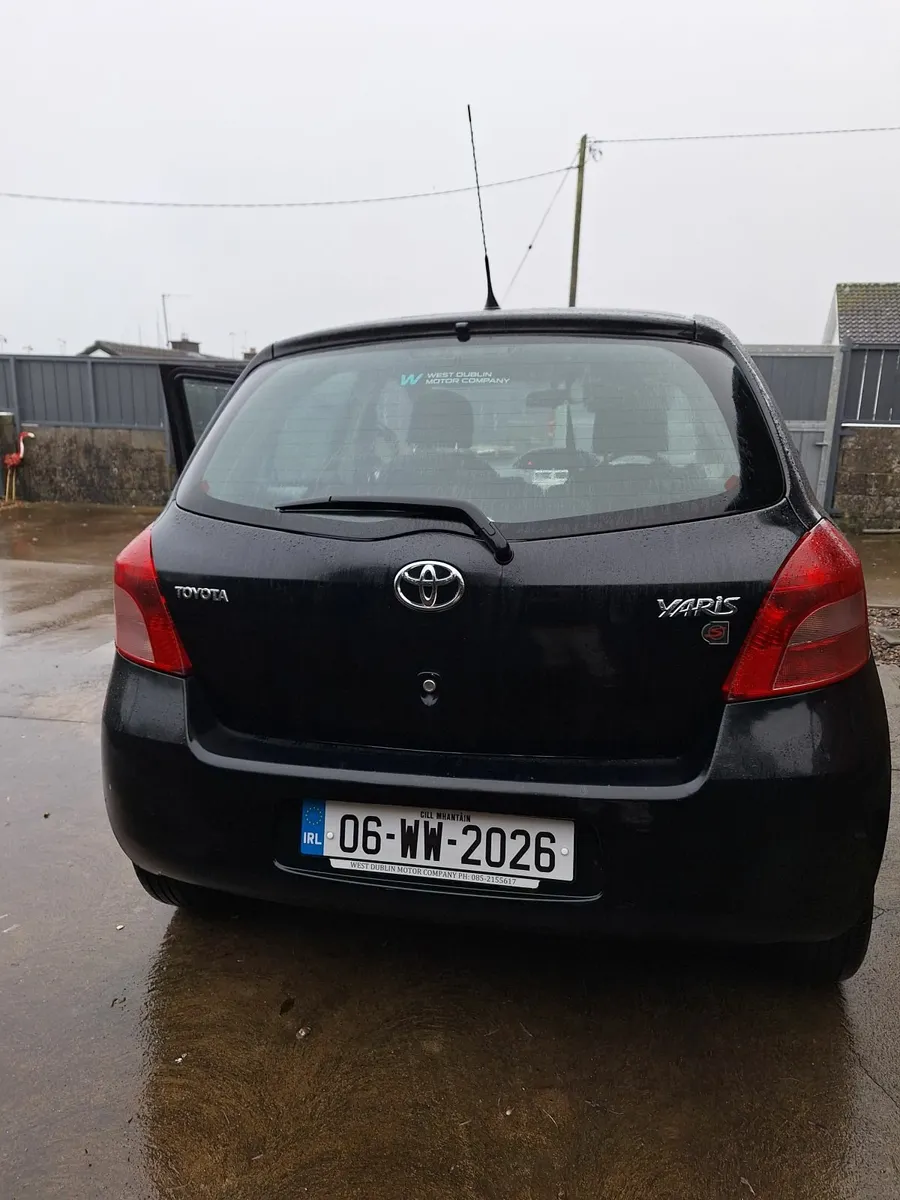 Toyota Yaris 2006 - Image 2