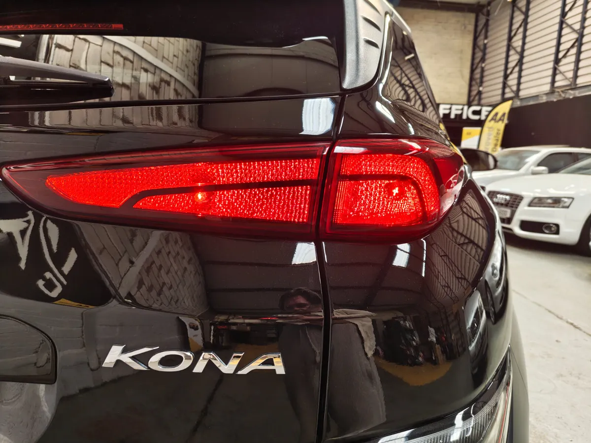 Hyundai KONA 2022 1.0 JEEP EXECUTIVE SPEC - Image 2