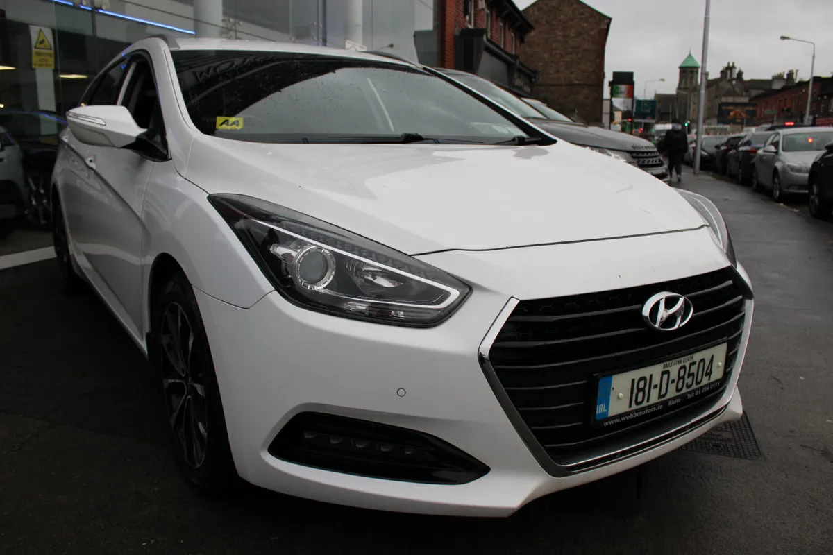 Hyundai i40 1.7 EXECUTIVE ESTATE 2018 *1 OWNER* - Image 1