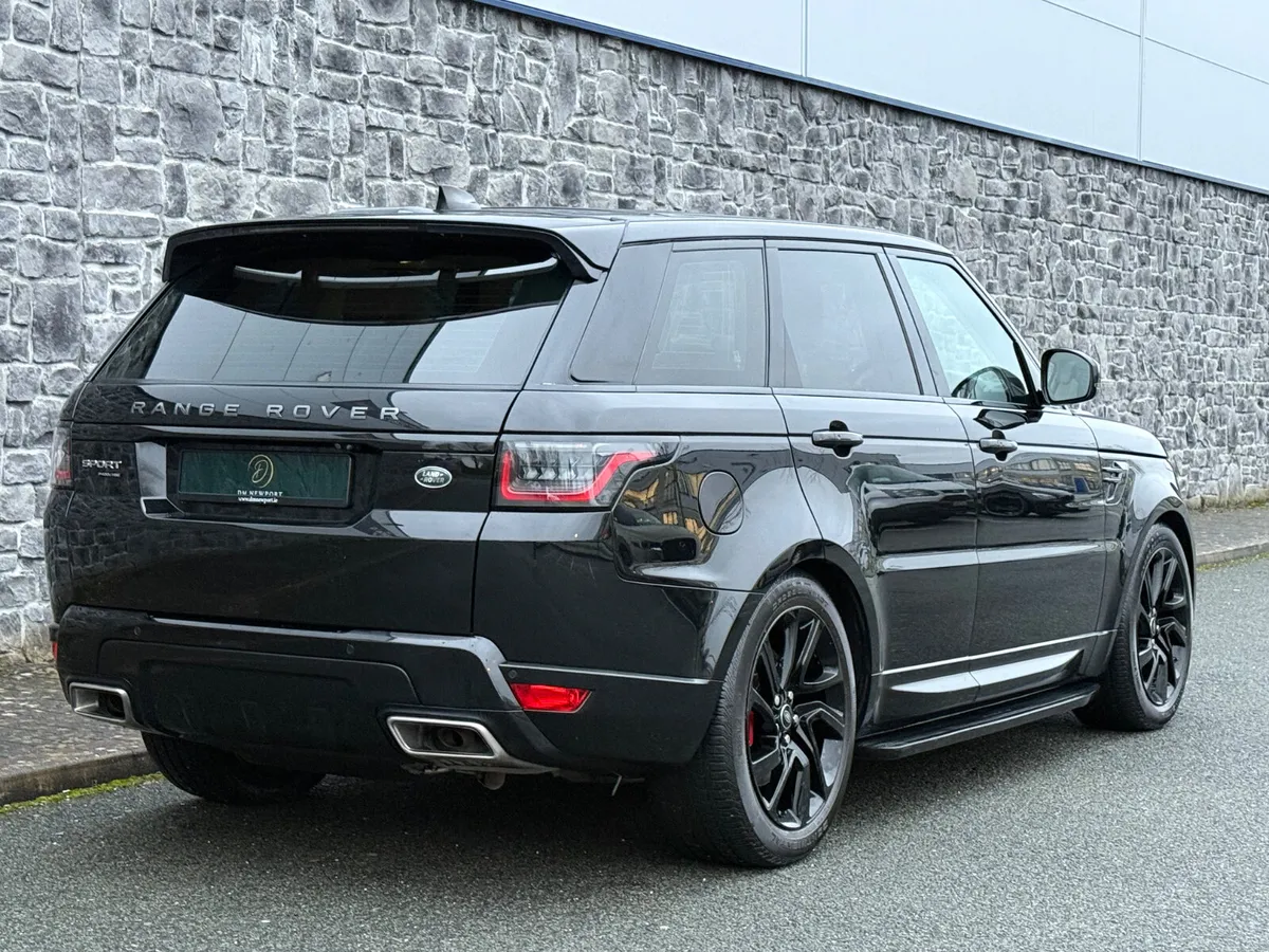 2019 Range Rover Sport HSE DYNAMIC P400e Black - Image 2