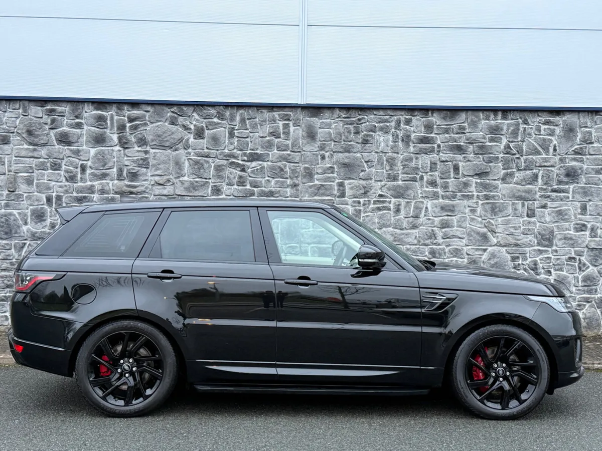 2019 Range Rover Sport HSE DYNAMIC P400e Black - Image 4