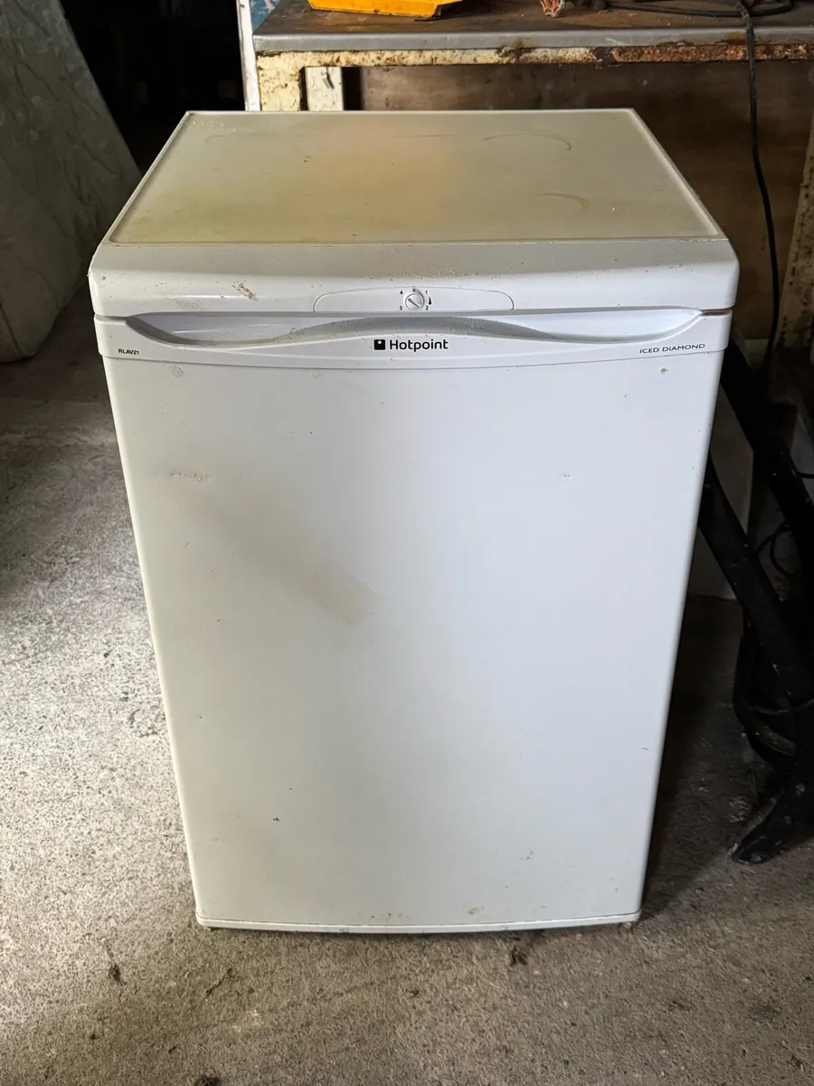 Domestic household fridge - Image 1