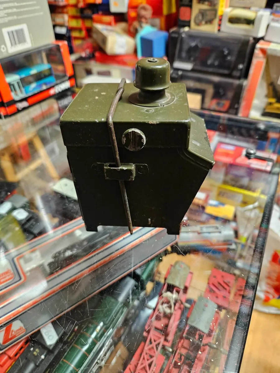 Vintage Blackout Lamp - Image 3