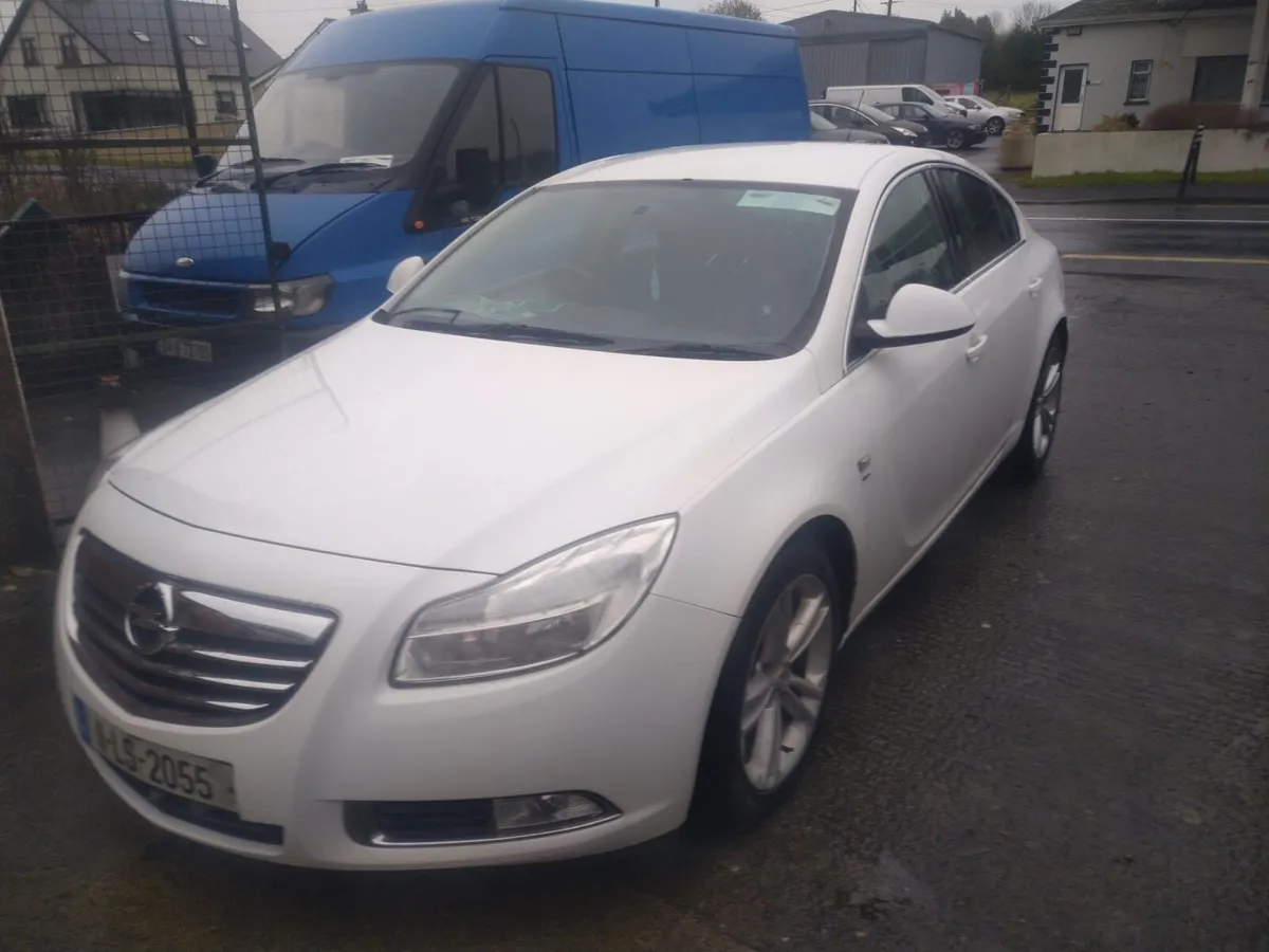 2011 Vauxhall Insignia - Image 1