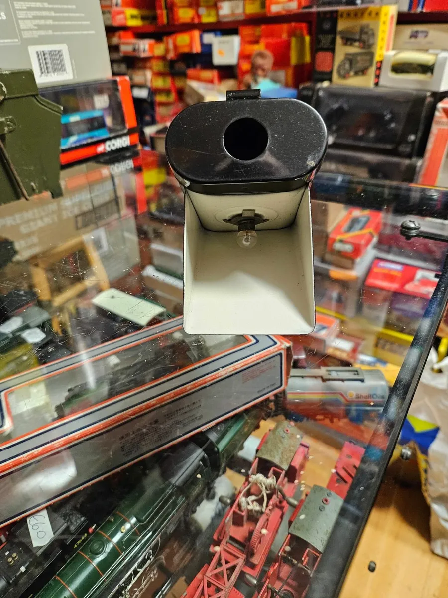 Vintage Blackout Light - Image 3