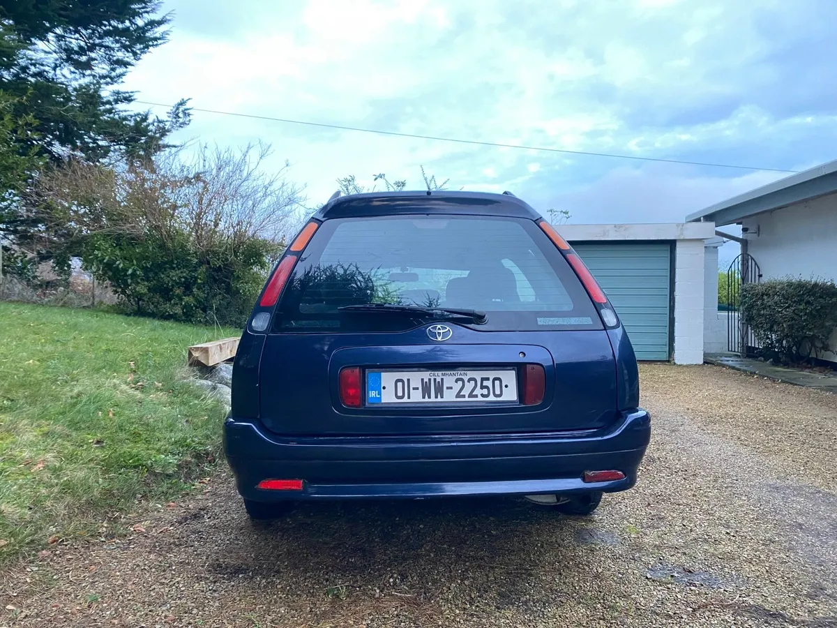 Toyota Corolla 2001 - Image 4