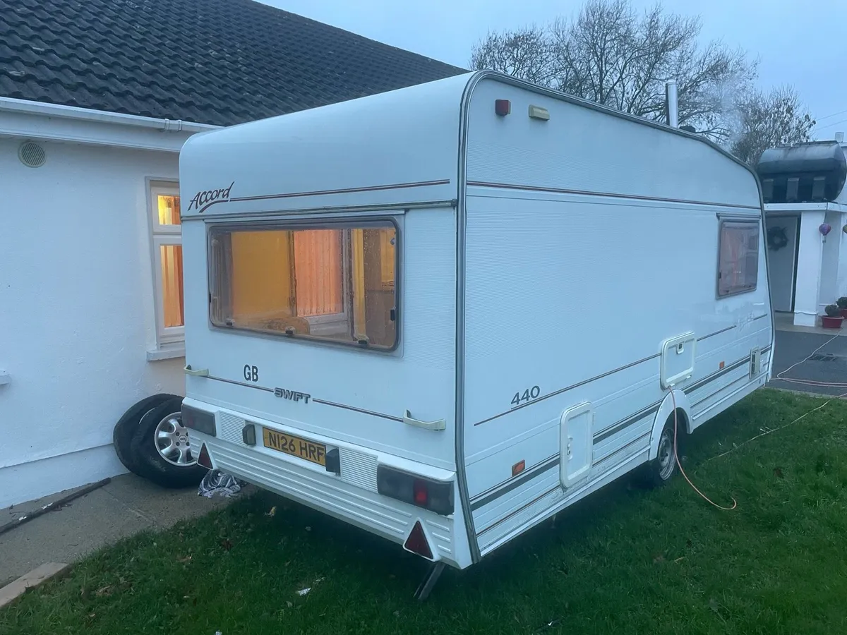 4 birth rare layout Caravan - Image 3