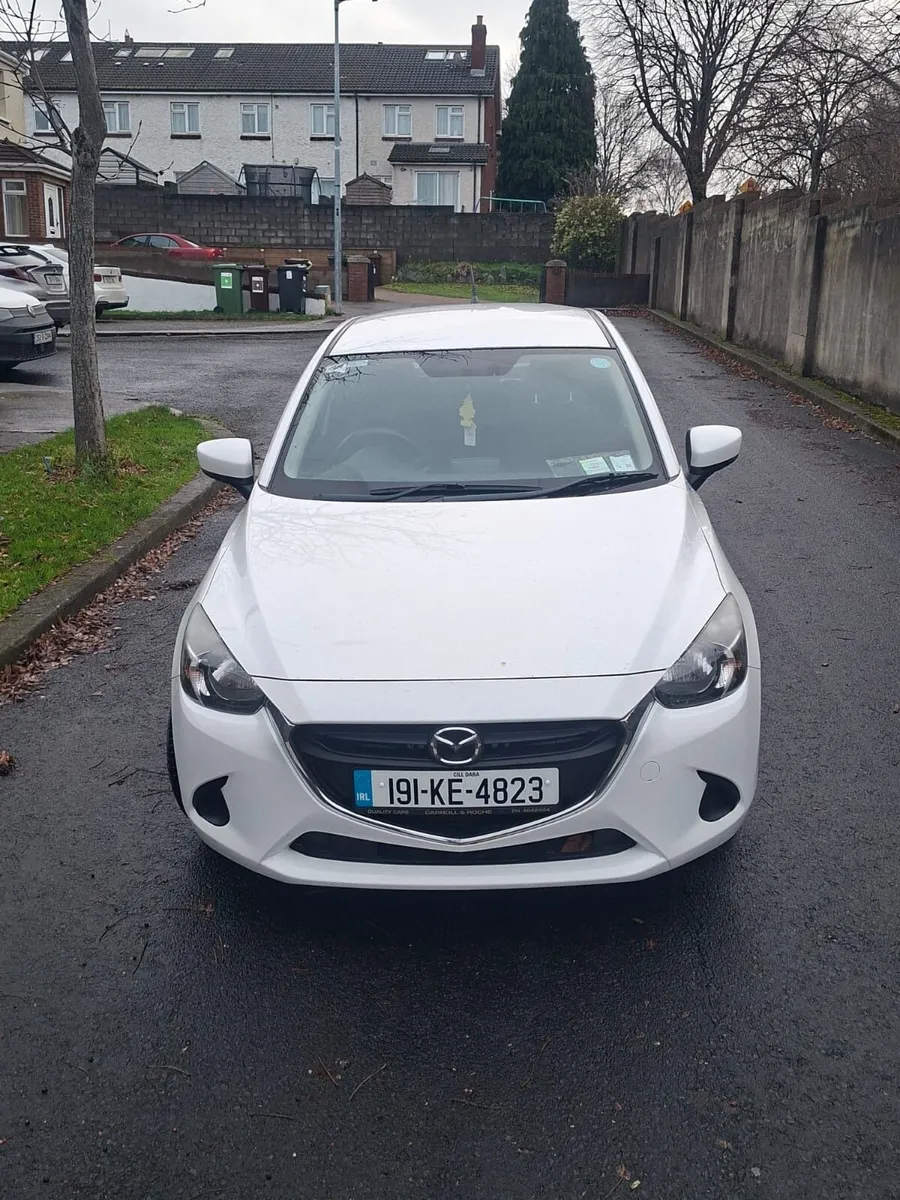 Mazda 2 - Image 2