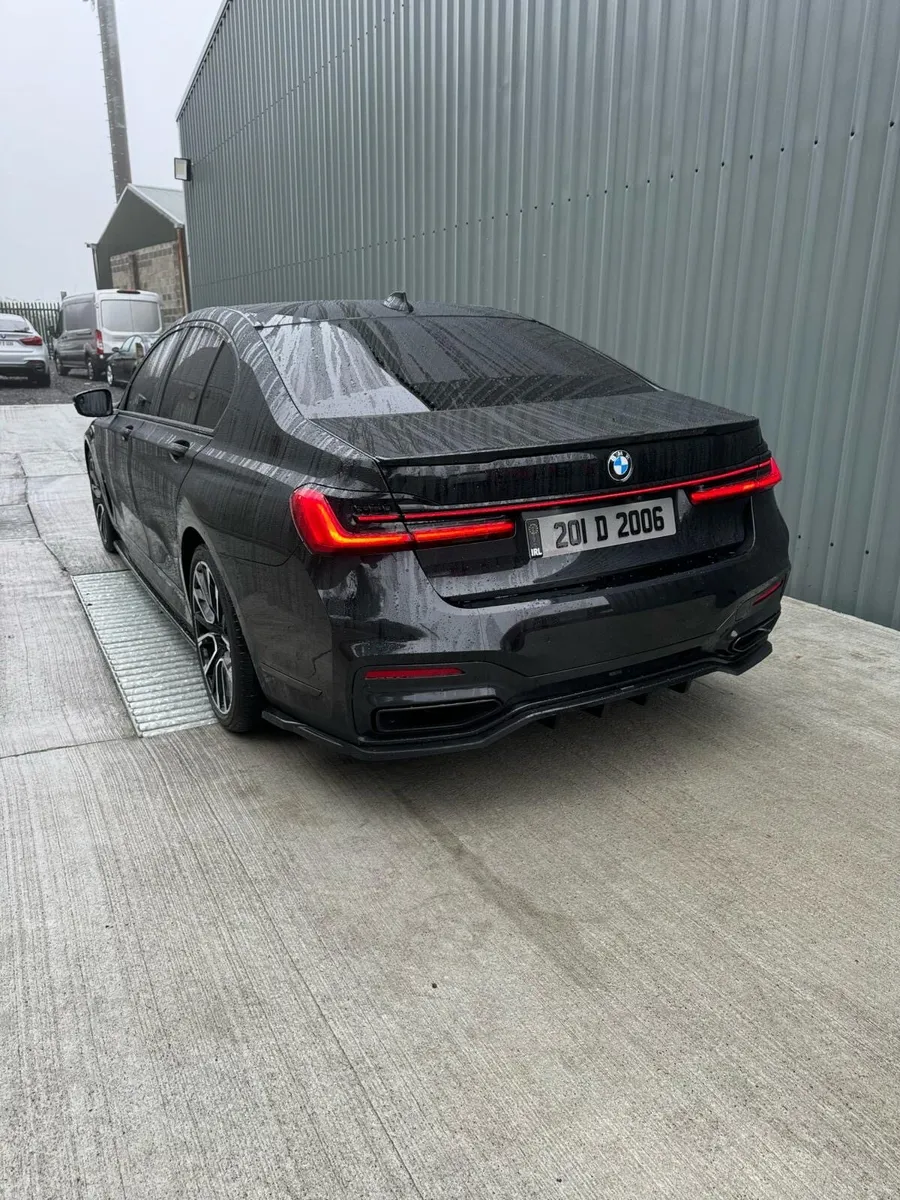 Bmw 740d xdrive - Image 2