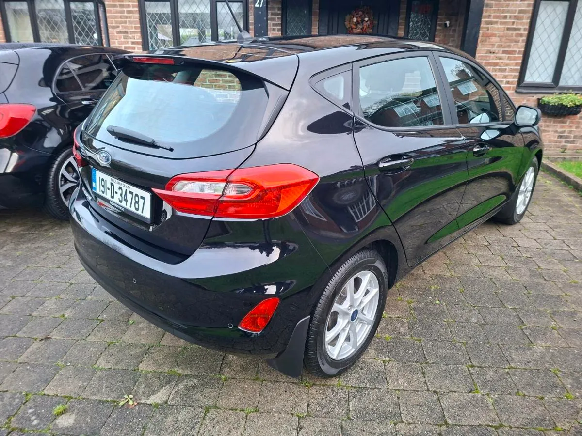 FORD FIESTA 1.1 PETROL 2019 BLACK SUPERB CONDITION - Image 3
