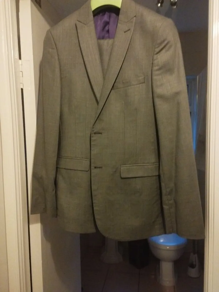 suit - Image 1