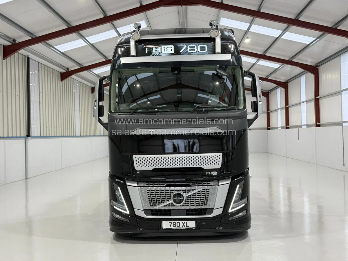 New 2025 Volvo FH16 780 Aero Globetrotter XL - Image 3