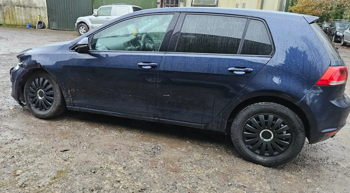 Vw Golf 1.6 TDI 110HP BLUEMOTION - Image 4