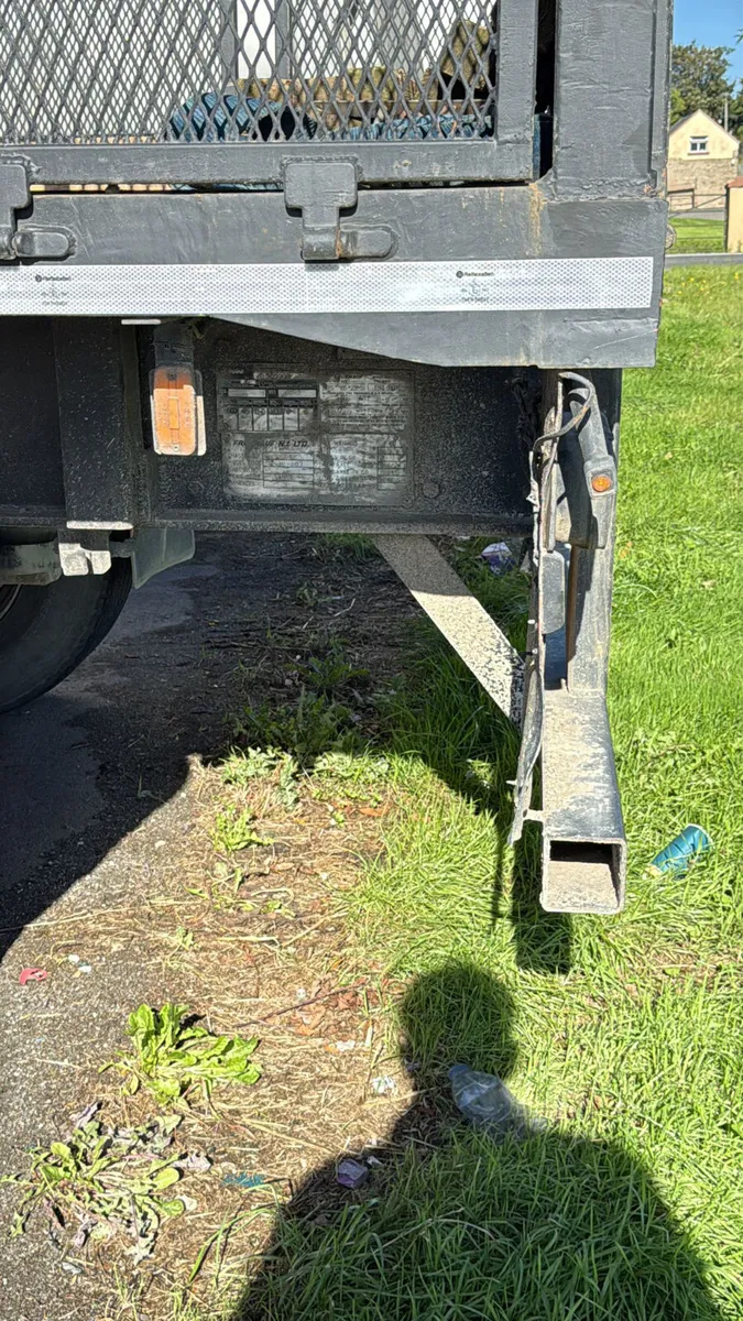 2004 Dennison Tri-axle Bulk Tipping Trailer - Image 4