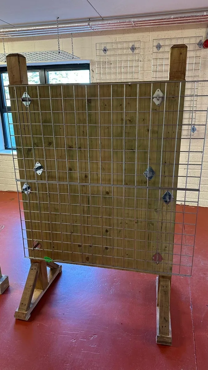 For sale shop shelves grid wall desk till - Image 2