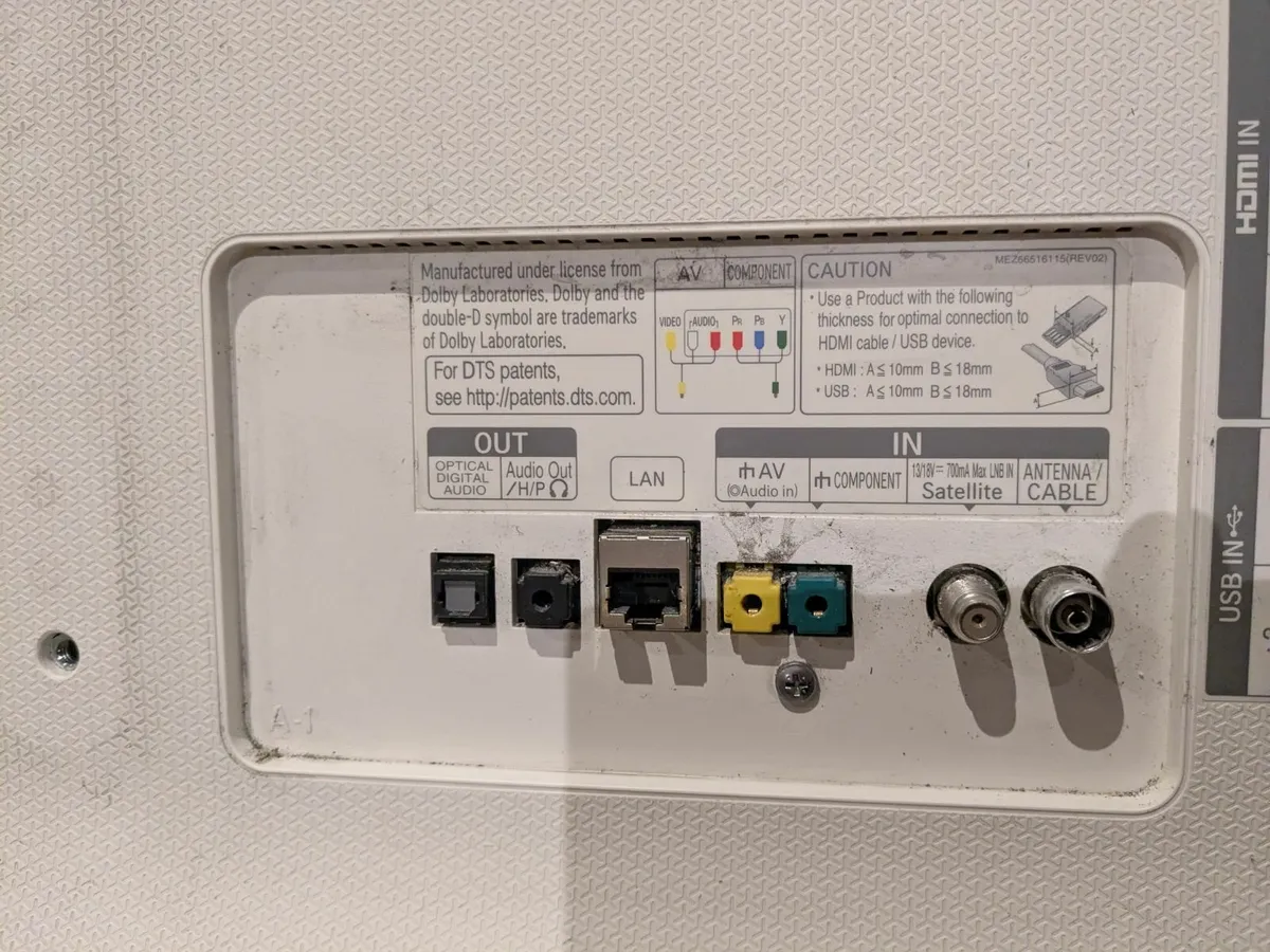 LG 55" UHD 4K Television UH850V - Image 2