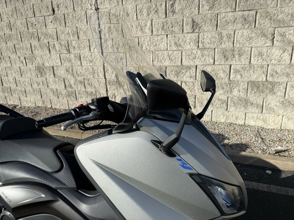 2016 Yamaha TMAX 530cc - Image 2