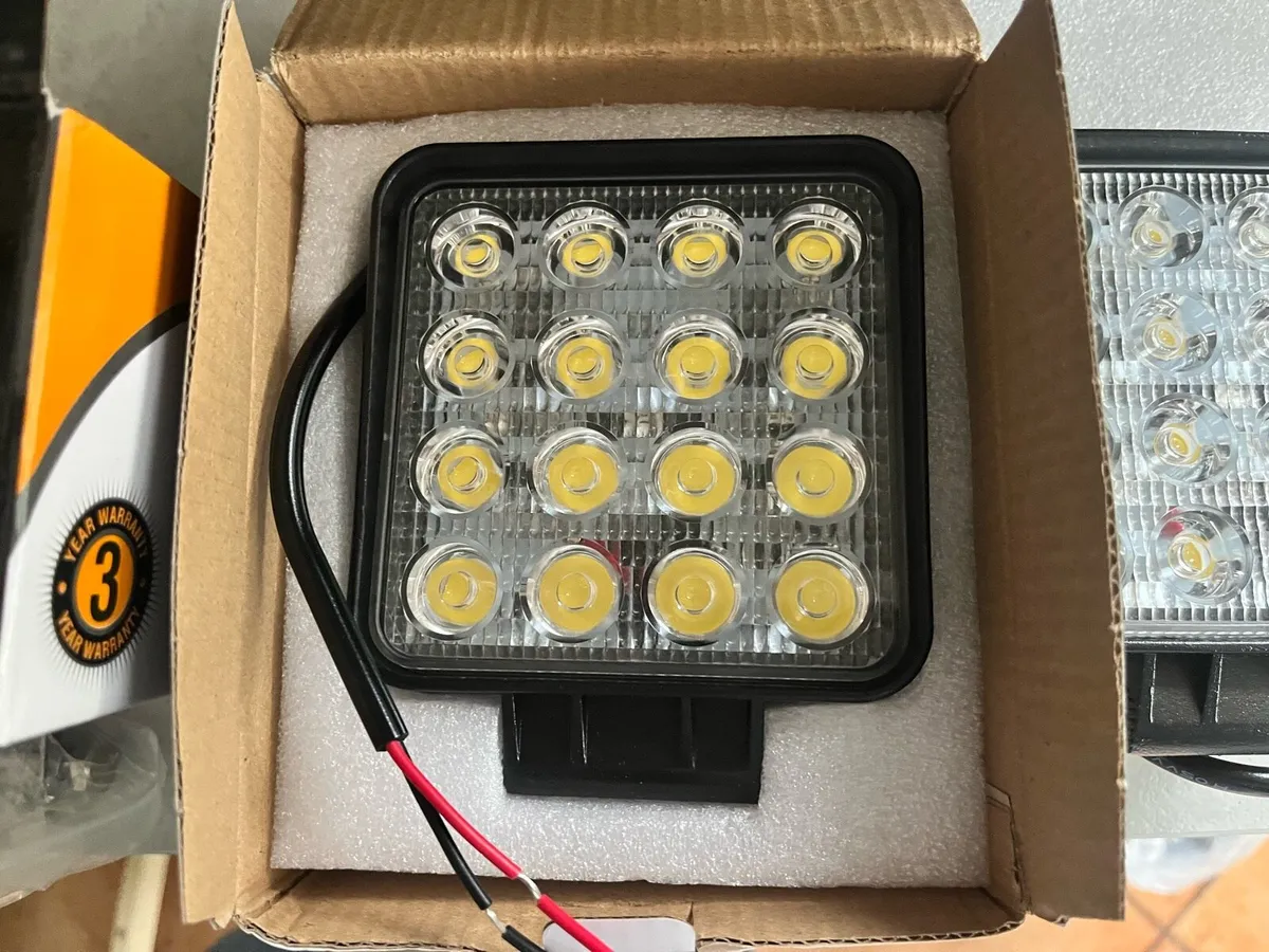 New & packed lamps - Image 4